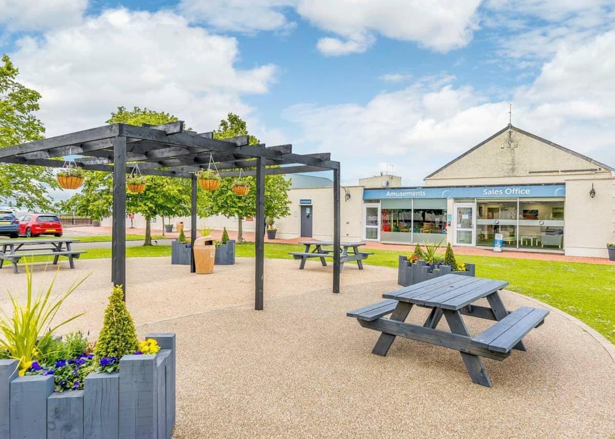 Viewfield Manor Leisure Park Hotel Springside Exterior photo